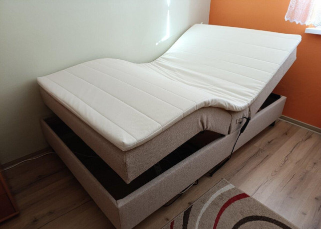 elektricka-polohovacia-postel-boxspring-siva-120x200-mur-big-1