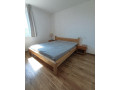 postel-z-masivneho-duboveho-dreva-small-0