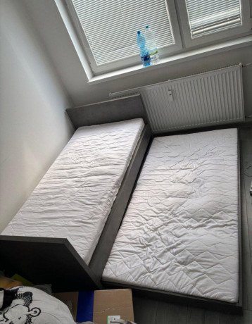 rozkladacia-jednolozkova-postel-s-2-matracmi-300-eur-big-2