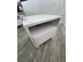 nocny-stolik-biely-lesk-small-4