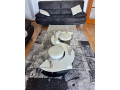 moderny-konferencny-stolik-v-tvare-s-2-taburetky-small-1