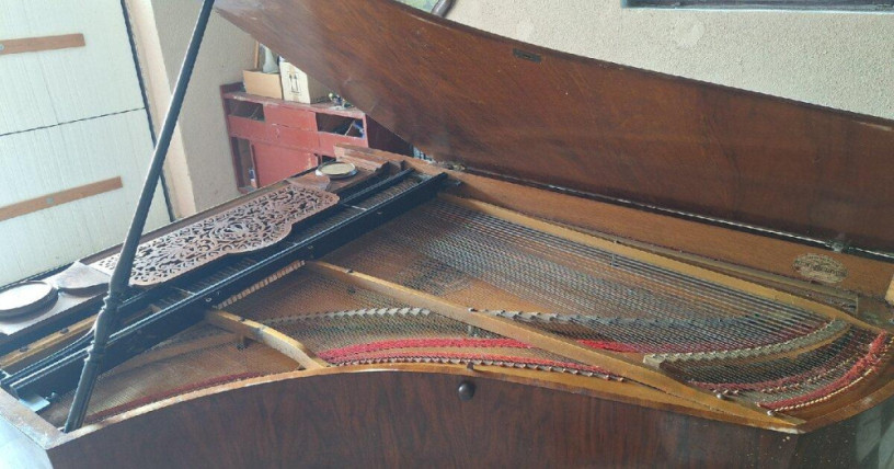 nemetschke-pancierovy-klavir-big-4