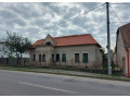 predam-v-sturove-rodinny-dom-s-velkym-pozemkom-small-1