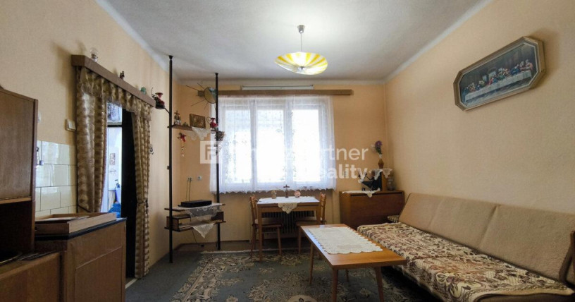 rezervovany-rd-dlhe-nc-centrum-obce-big-4