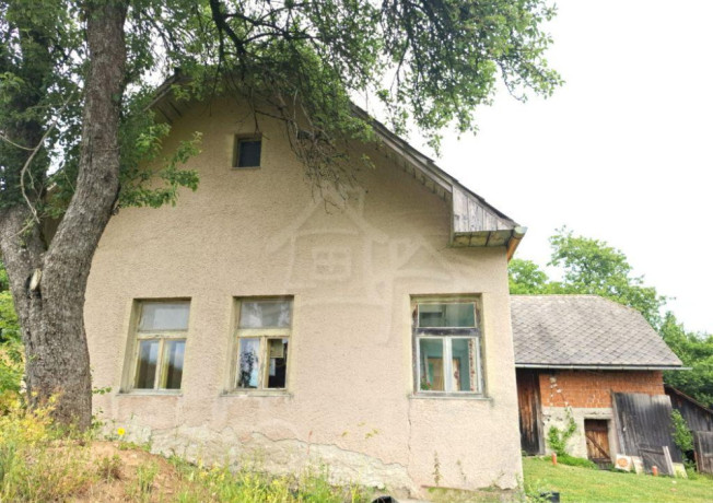 rodinny-dom-v-srdci-zajezovskych-lazov-big-3
