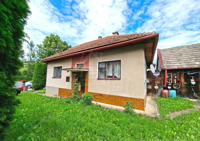 povodny-dom-velky-pozemok-ticha-ulicka-v-turisticky-oblu-big-3