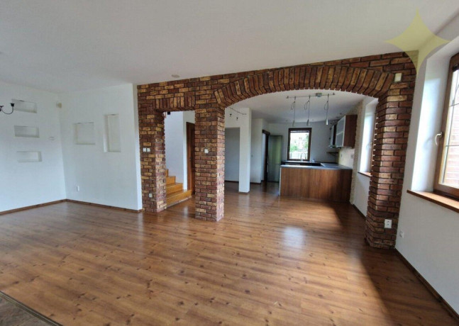 na-predaj-4-izbovy-rodinny-dom-506-m2-bratislava-vajnory-big-3