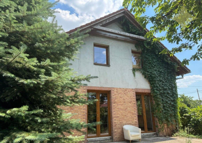 na-predaj-4-izbovy-rodinny-dom-506-m2-bratislava-vajnory-big-0