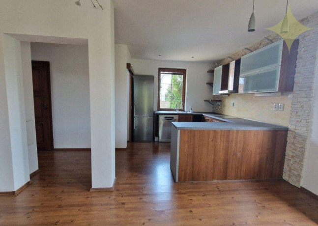 na-predaj-4-izbovy-rodinny-dom-506-m2-bratislava-vajnory-big-2