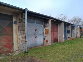 garaz-maly-kiar