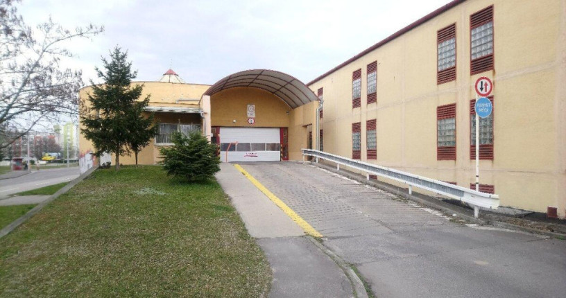 zrekonstruovana-garaz-na-prizemi-dvojkrizna-ul-big-2