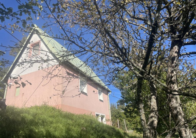 utulna-chata-na-romantickom-mieste-banska-stiavnica-hor-big-0