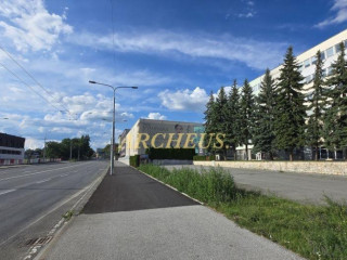 administrativna-budova-na-predaj-v-centre-presova