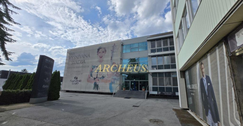administrativna-budova-na-predaj-v-centre-presova-big-2