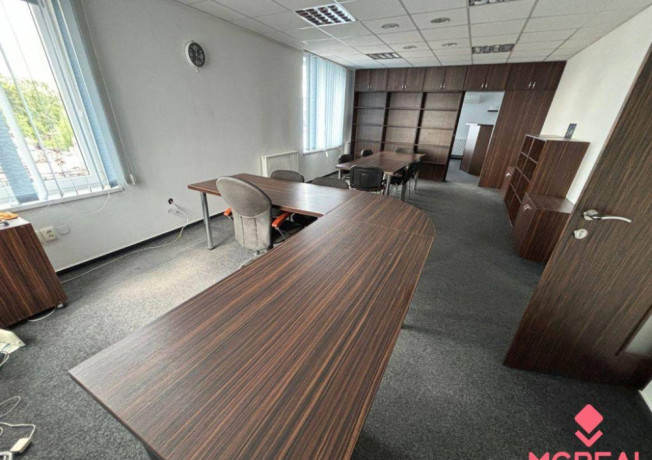 administrativna-budova-na-podnikanie-ludanice-big-1