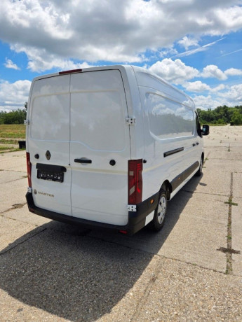 renault-master-20dci-l3h2-96kw-m6-big-1