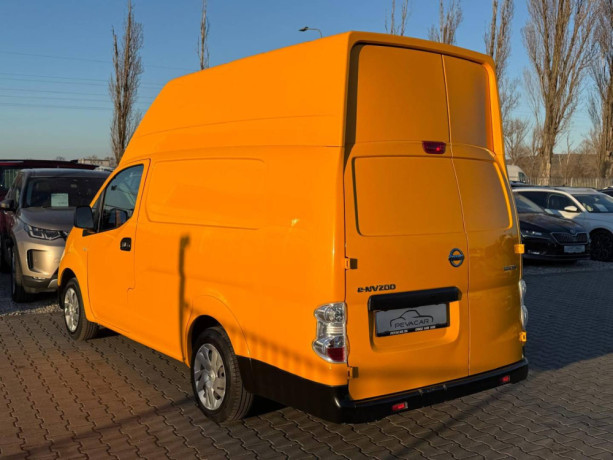 nissan-nv200-elektro-80kw-maxi-voltia-bat-40kwh-8m3-79-tis-km-big-0