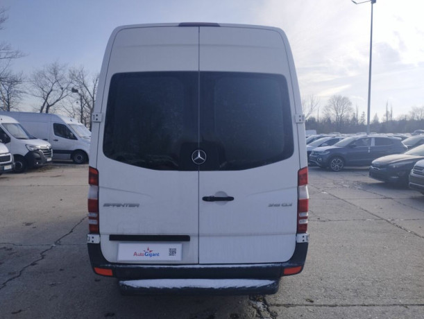 mercedes-benz-sprinter-316-cdi-120kw-l2h2-big-3