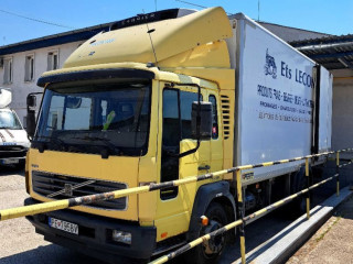 volvo-flc-220