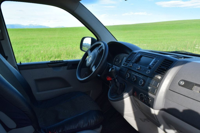 volkswagen-transporter-t5-long-bufikspanie-20-tdi-75kw-m5-big-1
