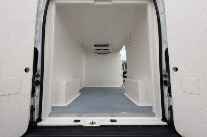 citroen-jumper-furgon-22-hdi-130k-33-l2h2-96kw130hp-m6-big-1