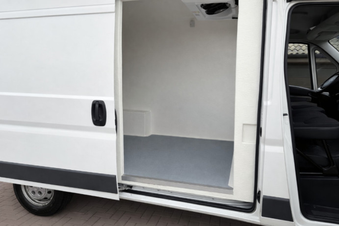 citroen-jumper-furgon-22-hdi-130k-33-l2h2-96kw130hp-m6-big-2