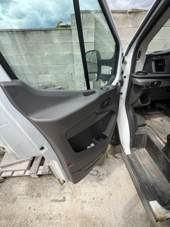 ford-transit-ford-transit-big-2