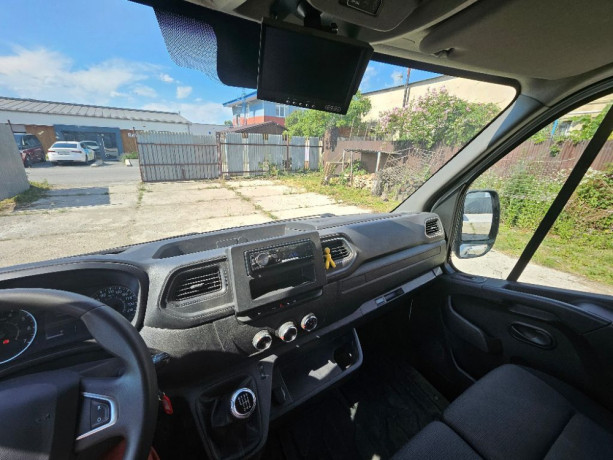 renault-master-l3h2p3-135-k-furgon-big-1