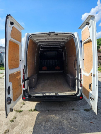 renault-master-l3h2p3-135-k-furgon-big-3