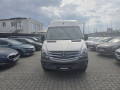 mercedes-benz-sprinter-small-0