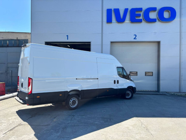 iveco-daily-35s18ha8v-18m3-automat-full-led-big-1