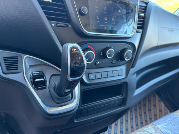 iveco-daily-35s18ha8v-18m3-automat-full-led-big-2