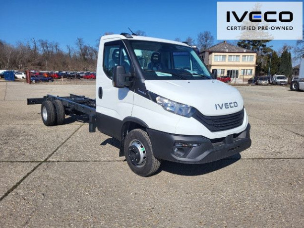 iveco-daily-65c18a8-4350-mm-big-0