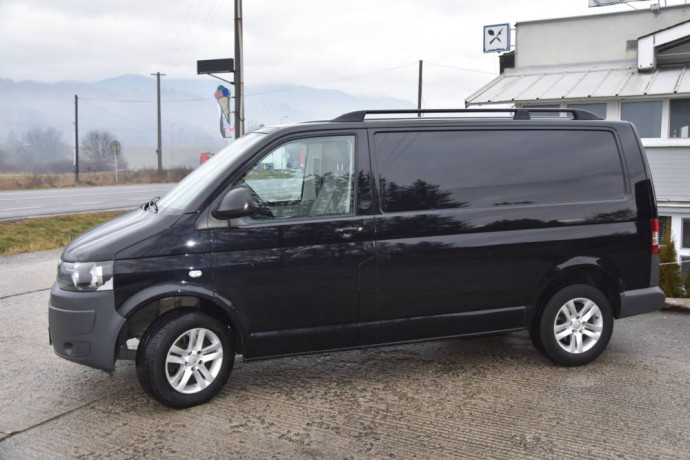 volkswagen-transporter-t5-20-tdi-lr-big-3