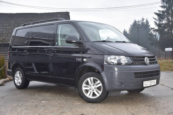 volkswagen-transporter-t5-20-tdi-lr-big-2