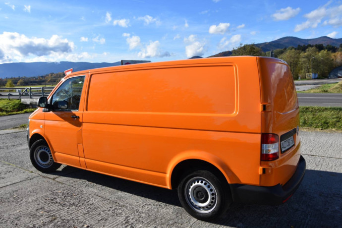 volkswagen-transporter-t5-long-chladiak-big-3