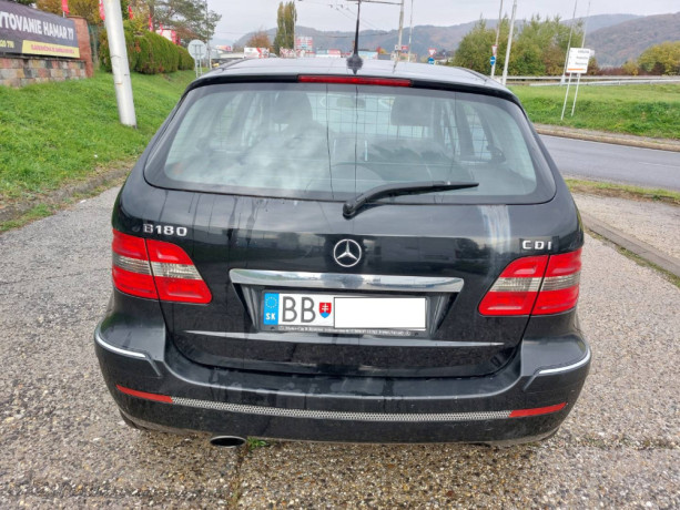 mercedes-benz-b-trieda-180-cdi-chrom-big-2
