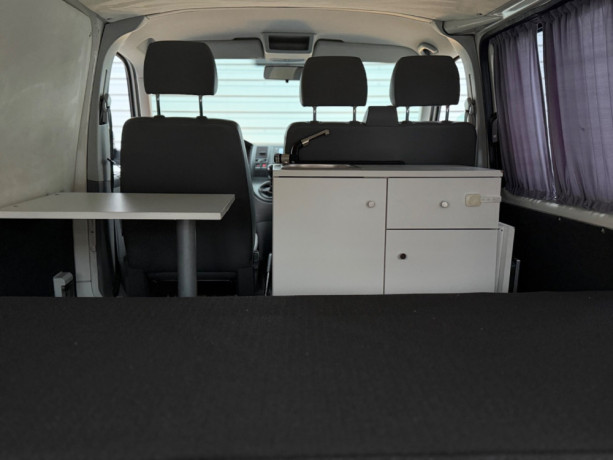 volkswagen-transporter-camper-uprava-spolahlivy-zaklad-vybava-na-cestovanie-big-2