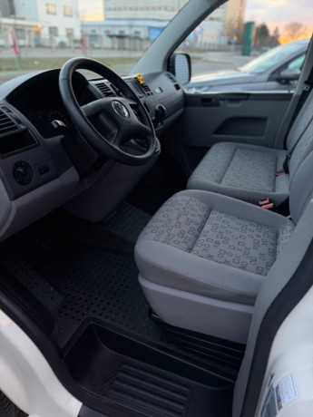 volkswagen-transporter-camper-uprava-spolahlivy-zaklad-vybava-na-cestovanie-big-1