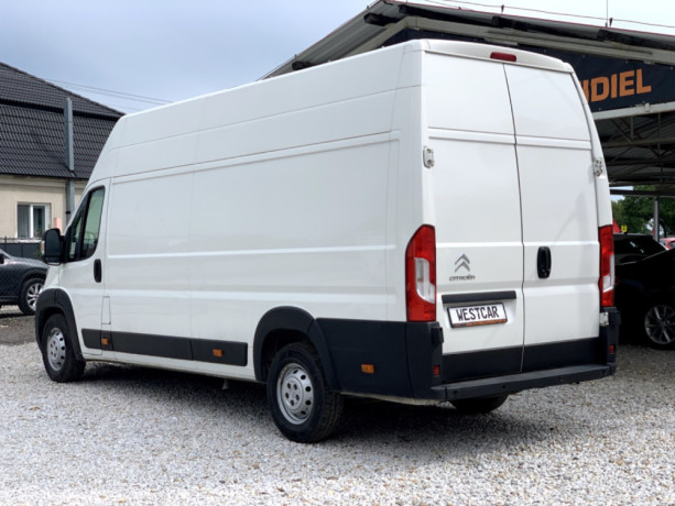 citroen-jumper-furgon-22-bluehdi-165k-35-l4h3-big-2