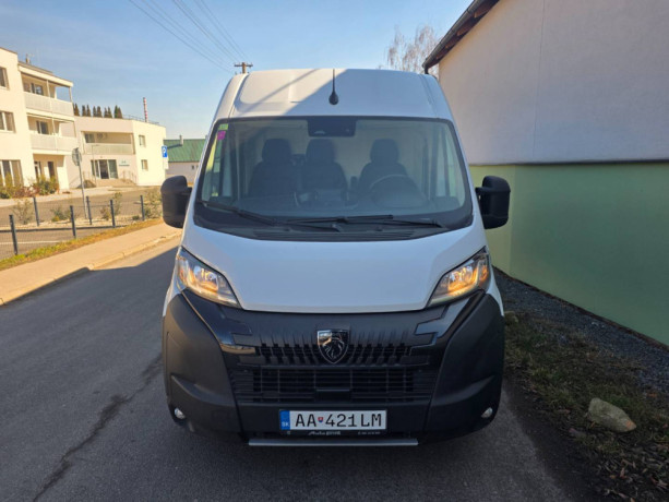 peugeot-boxer-22-bluehdi-furgon-435-l4h2-180k-big-0