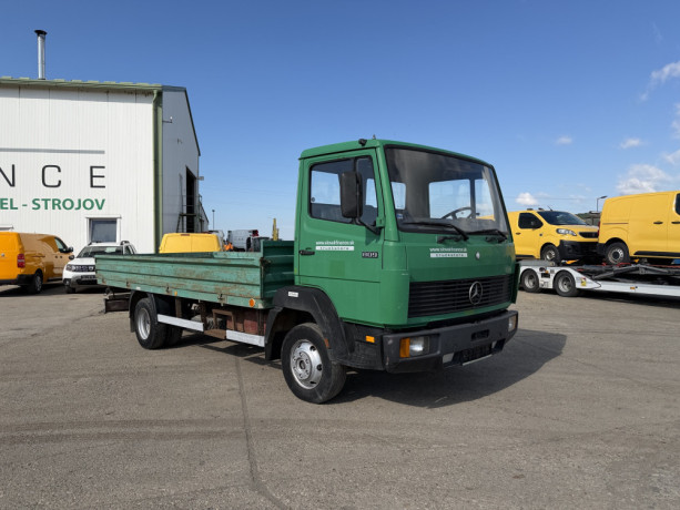 mercedes-benz-809-valnik-s-bocnicami-e1-manual-vin-058-big-0