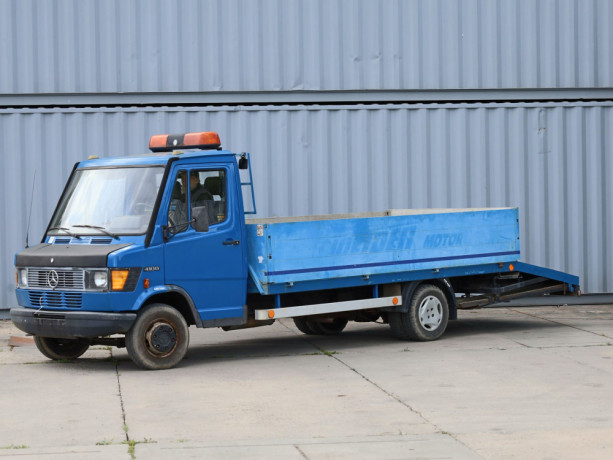 mercedes-benz-410-odtahovy-special-s-navijakem-na-dalkove-ovladani-moznost-odjimatelnych-bocnic-big-1