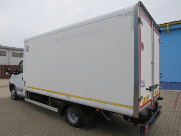 iveco-daily-50c15-e4-8pal-400v-carrier-xarios-500-20c-big-2