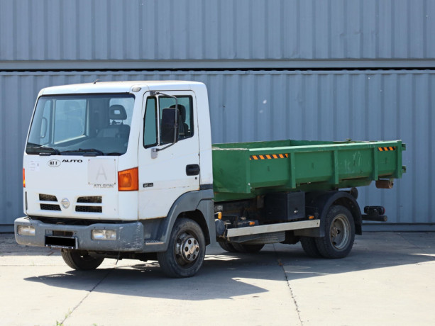 nissan-atleon-nastavba-cts-servis-okrinek-vyska-haku-1-metr-sila-haku-6-tun-1-valec-big-1
