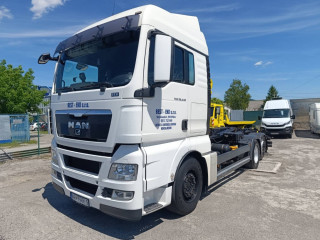 man-tgx-tgs-26440-bl-6x2-hakovy-nosic