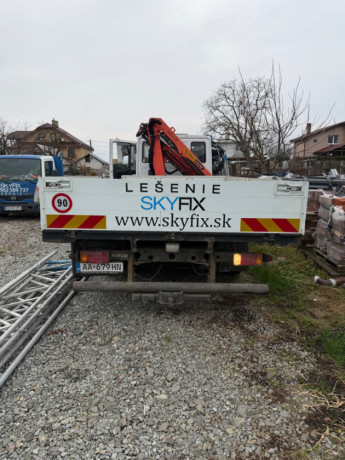 iveco-eurocargo-s-hydraulickou-rukou-big-0