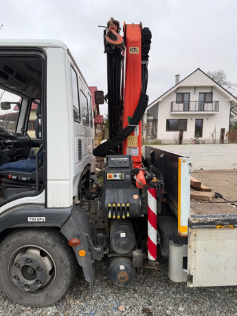iveco-eurocargo-s-hydraulickou-rukou-big-1