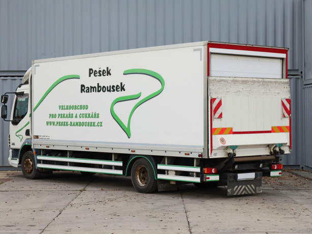 daf-lf-45180-nakladni-automobil-mrazirensky-daf-lf-45180-thermo-king-hydraulicke-celo-bar-12-tun-euro-5-eev-big-2
