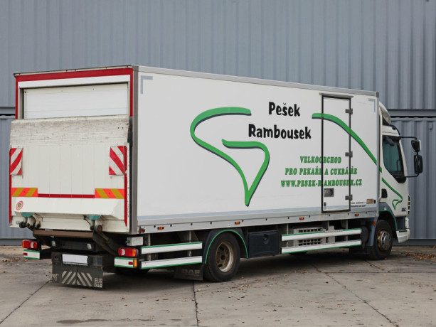 daf-lf-45180-nakladni-automobil-mrazirensky-daf-lf-45180-thermo-king-hydraulicke-celo-bar-12-tun-euro-5-eev-big-3
